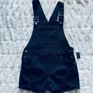 No boundaries black denim overall size M (7-9)